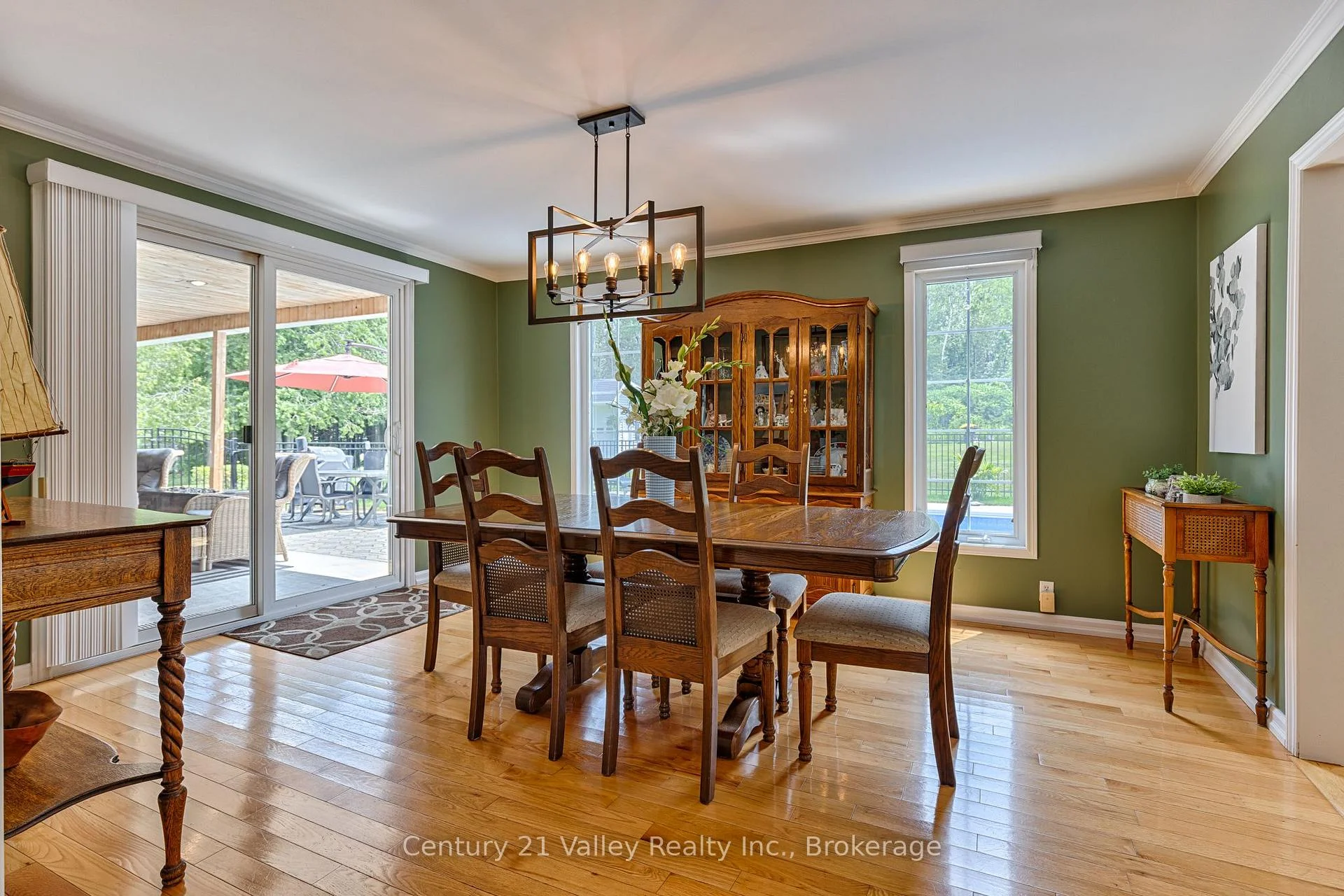 Photo 20 of 406 Water Street, Bonnechere Valley, Eganville/Bonnechere Twp — HOMEH