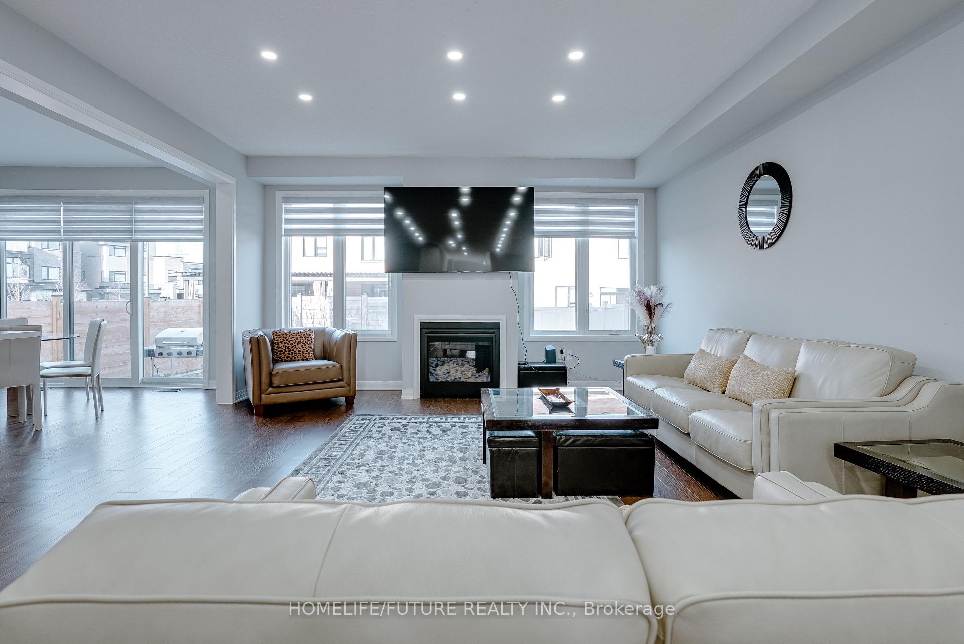 Photo 11 of 47 Clipper Lane, Clarington, Bowmanville — HOMEH