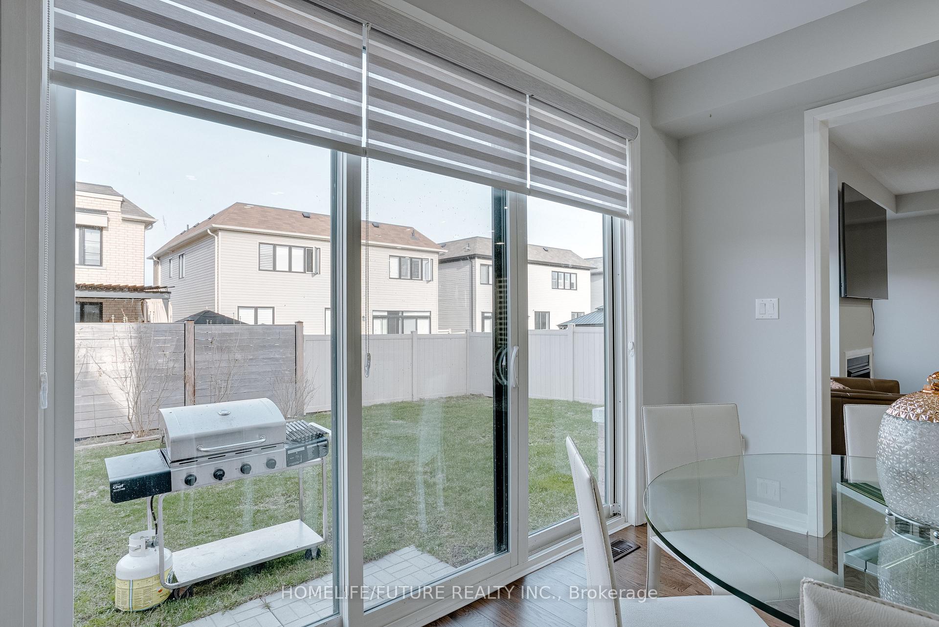 Photo 16 of 47 Clipper Lane, Clarington, Bowmanville — HOMEH