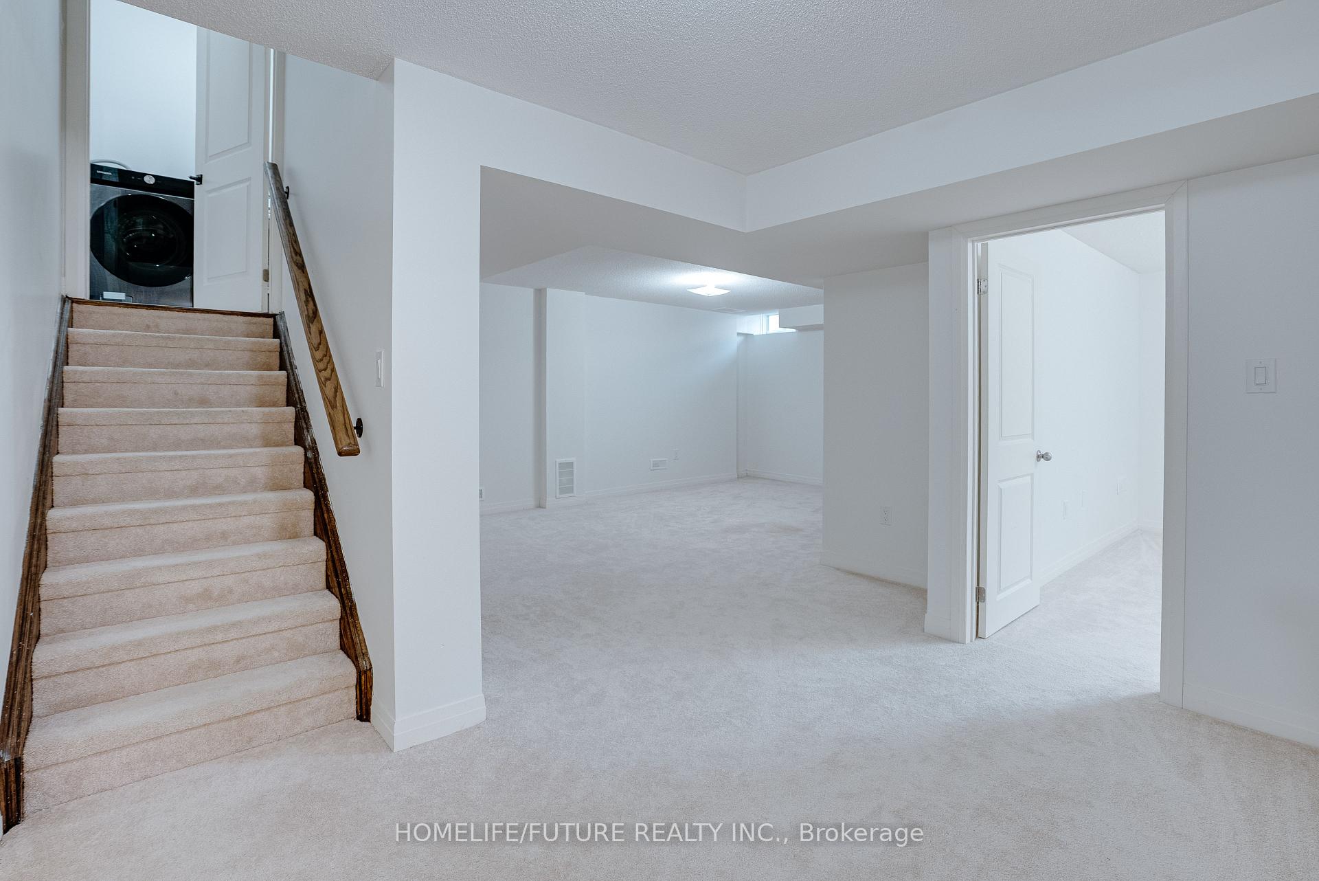 Photo 28 of 47 Clipper Lane, Clarington, Bowmanville — HOMEH