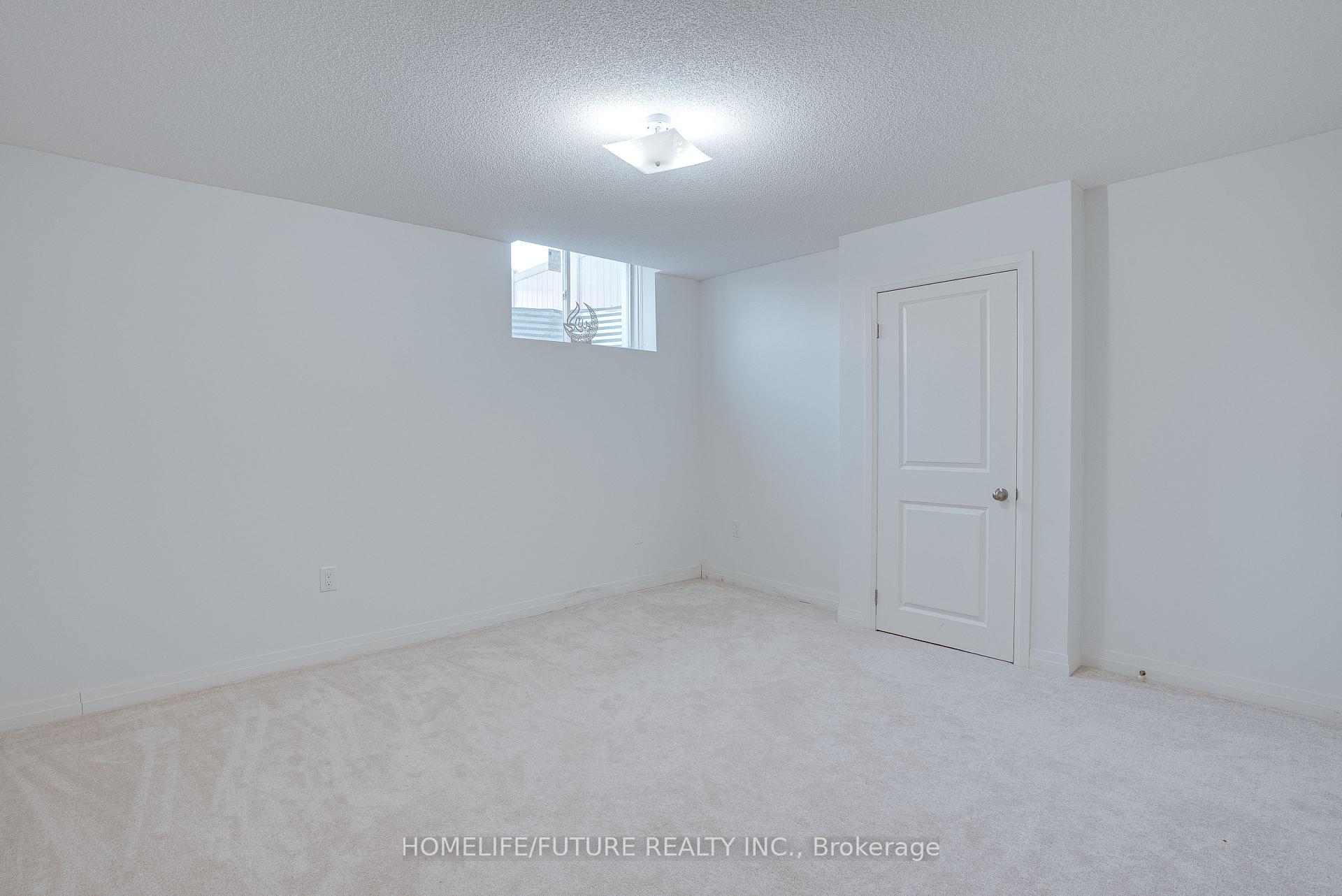 Photo 30 of 47 Clipper Lane, Clarington, Bowmanville — HOMEH