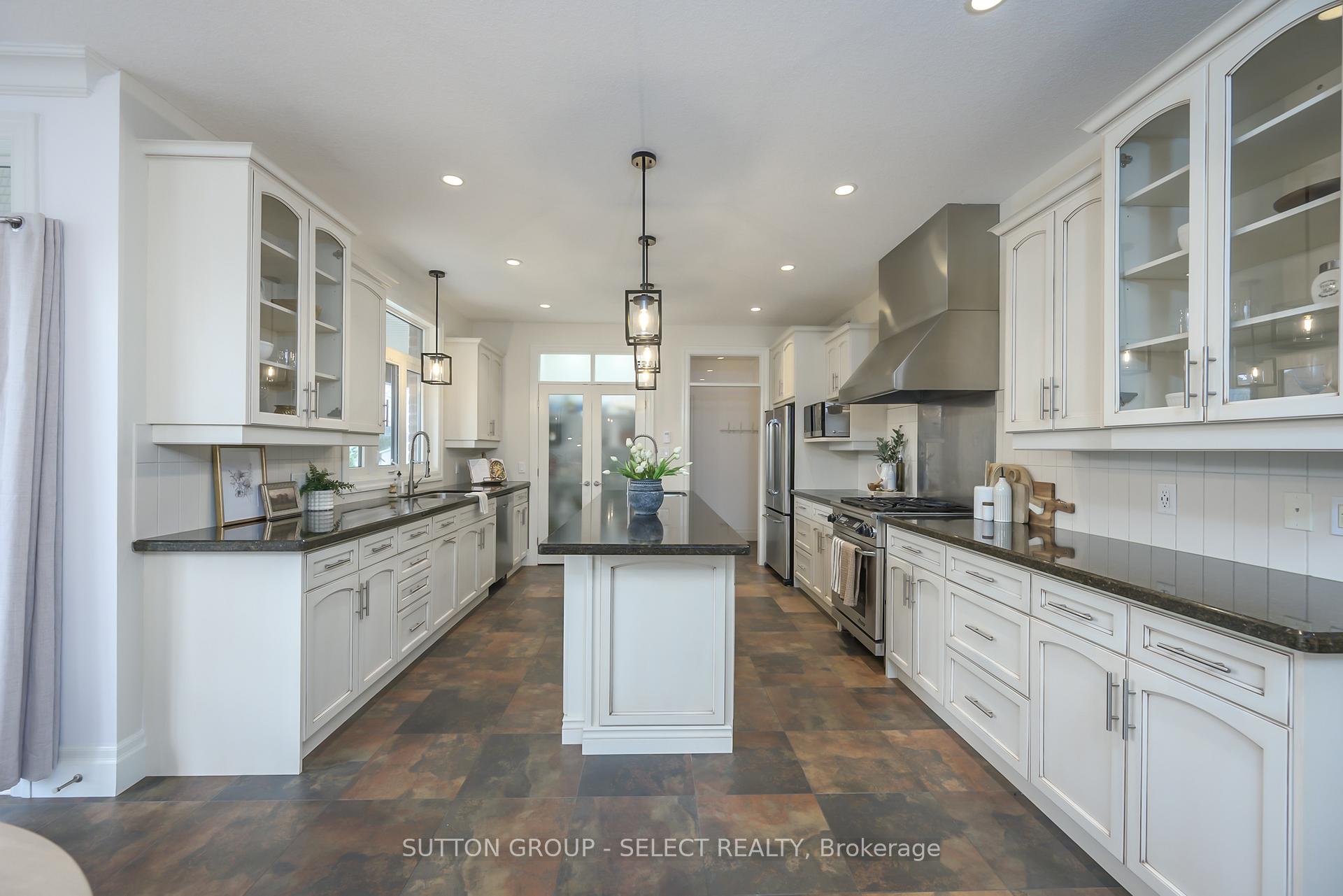 Photo 17 of 1615 Wickerson Gate, London, South K — HOMEH