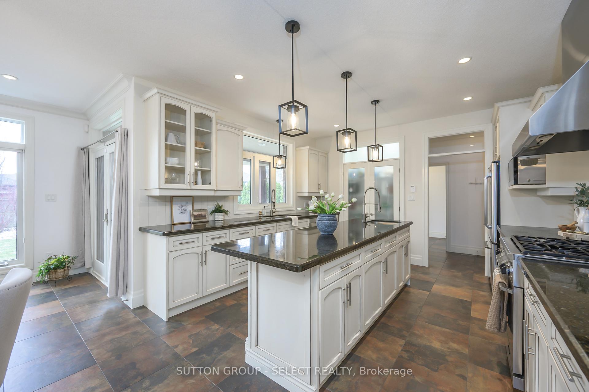 Photo 18 of 1615 Wickerson Gate, London, South K — HOMEH