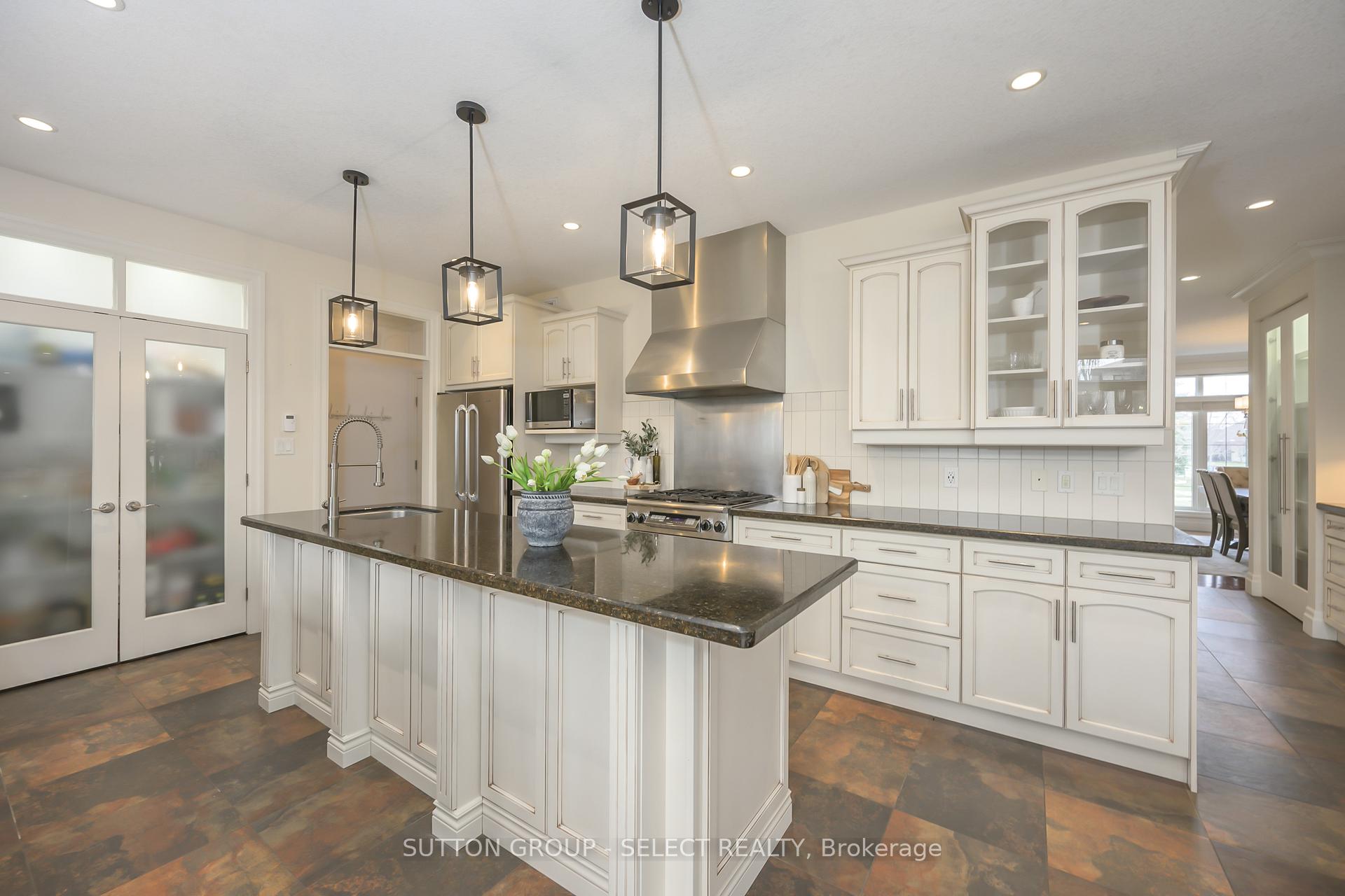 Photo 19 of 1615 Wickerson Gate, London, South K — HOMEH