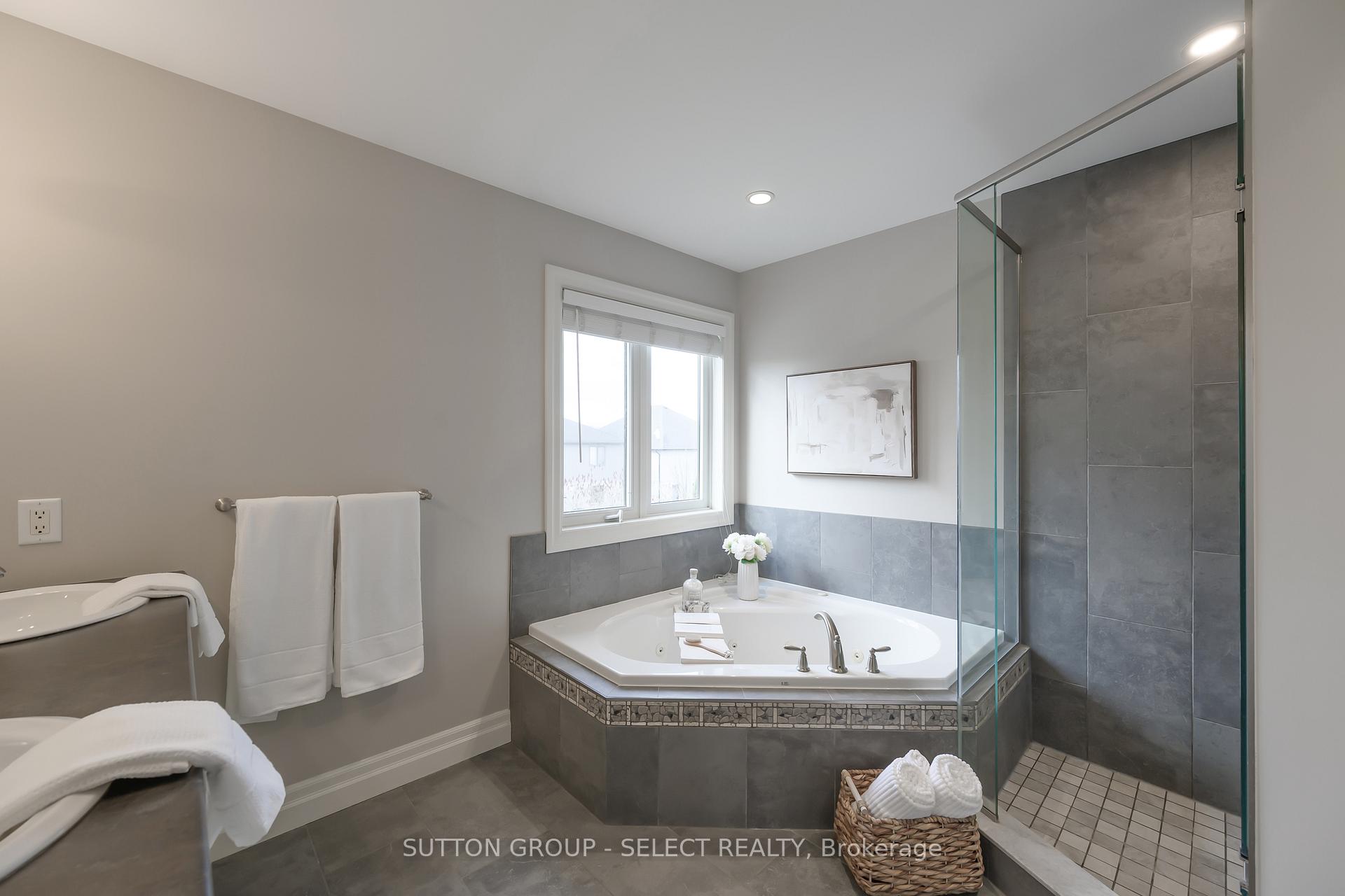Photo 38 of 1615 Wickerson Gate, London, South K — HOMEH