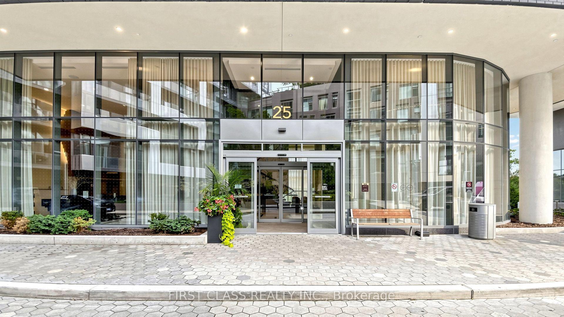 Photo 3 of Unit 710, 25 Adra Grdo Way, North York, Bayview Village — HOMEH