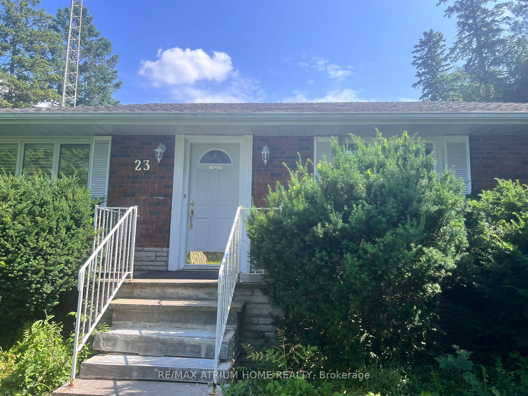 Photo 2 of 23 River Bend Road, Markham, Village Green-South Unionville — HOMEH