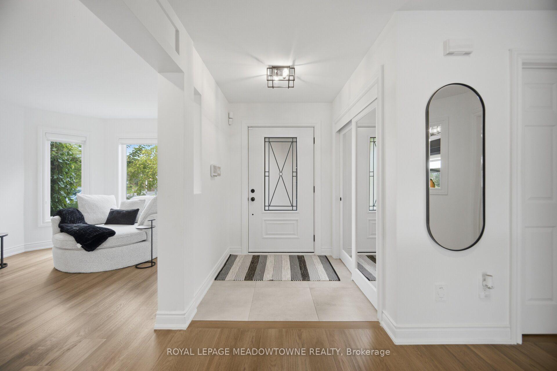 Photo 4 of 6878 Summer Heights Drive, Mississauga, Lisgar — HOMEH