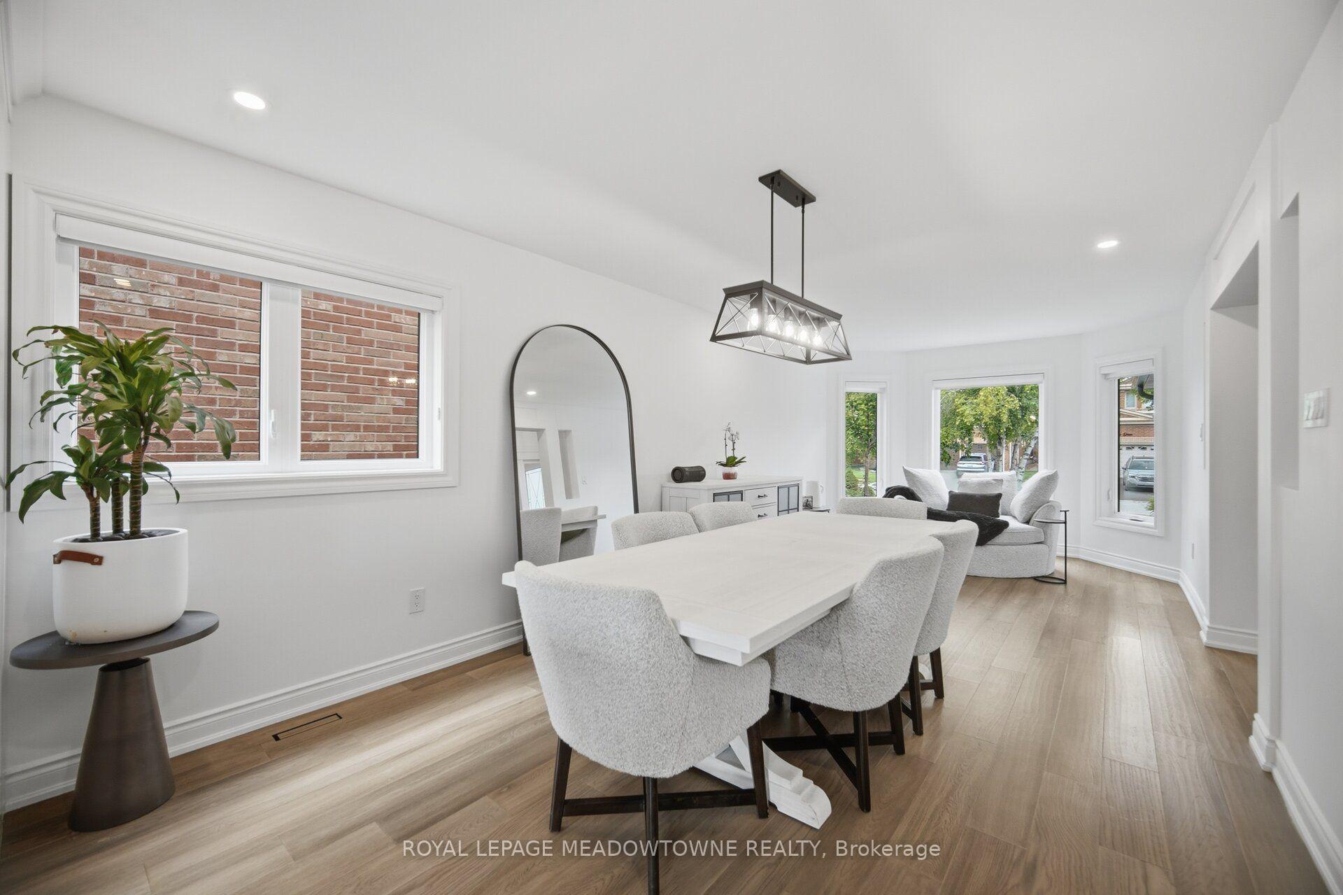 Photo 7 of 6878 Summer Heights Drive, Mississauga, Lisgar — HOMEH