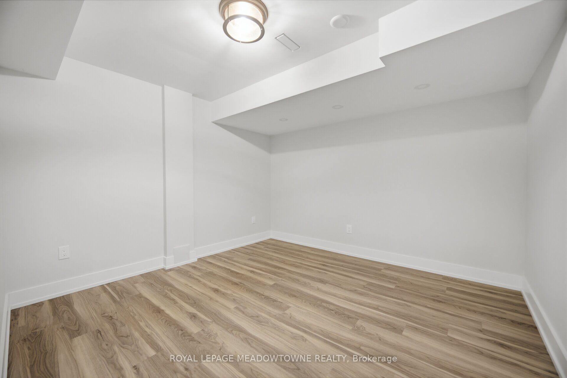 Photo 31 of 6878 Summer Heights Drive, Mississauga, Lisgar — HOMEH