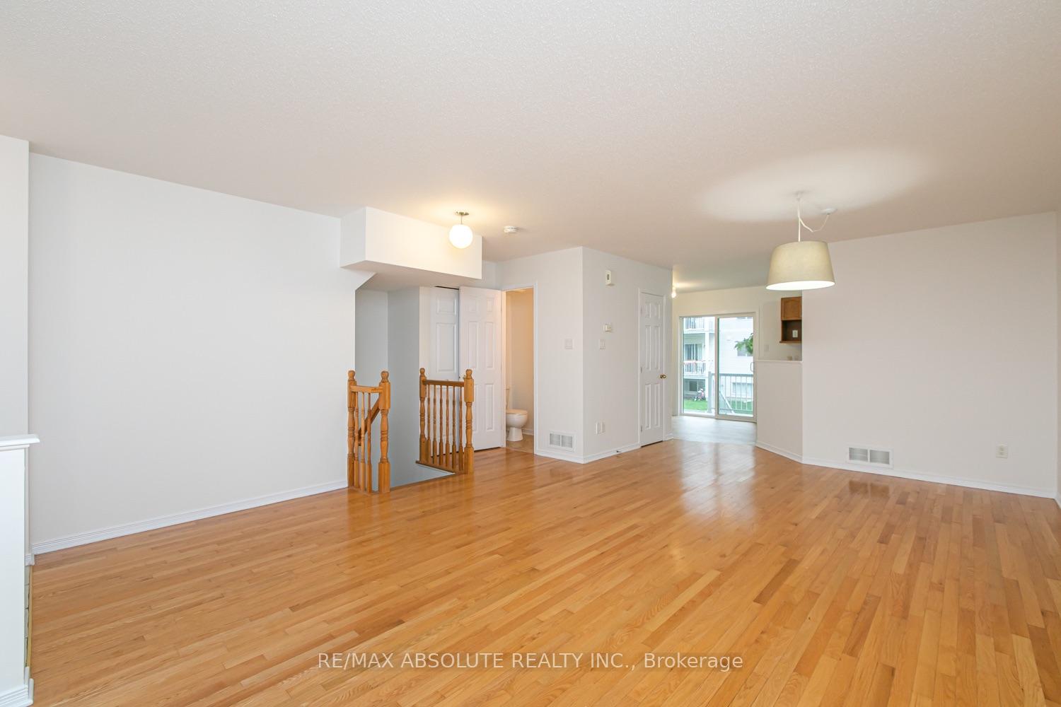 Photo 4 of Unit 38, 246 Gershwin Private, Ottawa, Westcliffe Estates — HOMEH