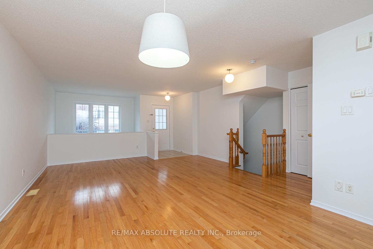 Photo 5 of Unit 38, 246 Gershwin Private, Ottawa, Westcliffe Estates — HOMEH