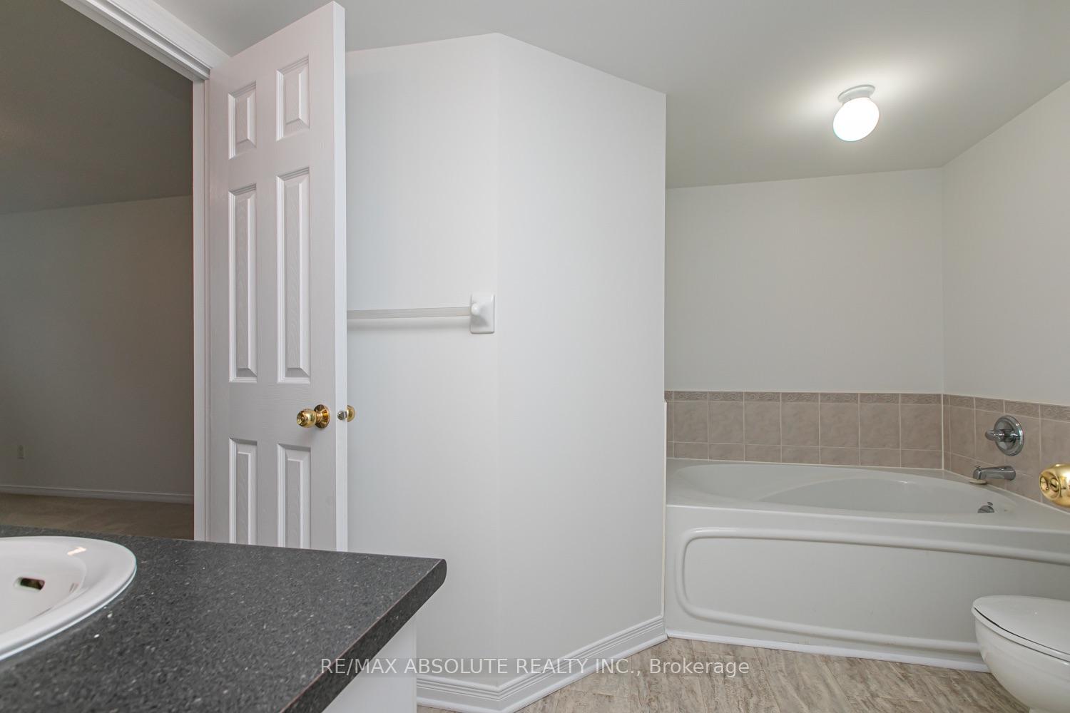 Photo 22 of Unit 38, 246 Gershwin Private, Ottawa, Westcliffe Estates — HOMEH