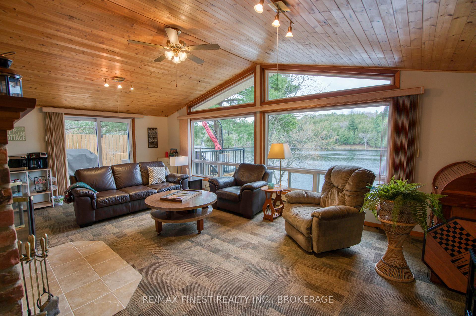 Photo 6 of 1046 Turner Way, Frontenac, Frontenac Centre — HOMEH