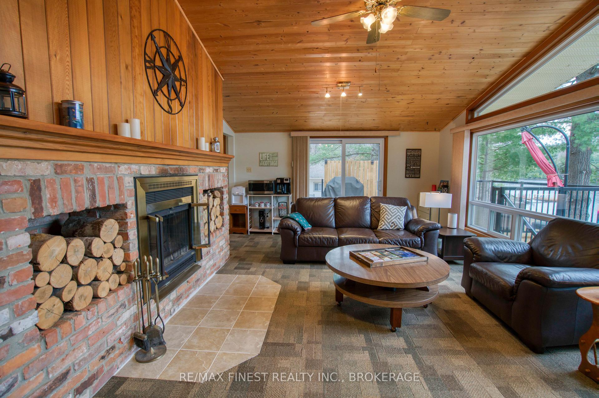 Photo 7 of 1046 Turner Way, Frontenac, Frontenac Centre — HOMEH