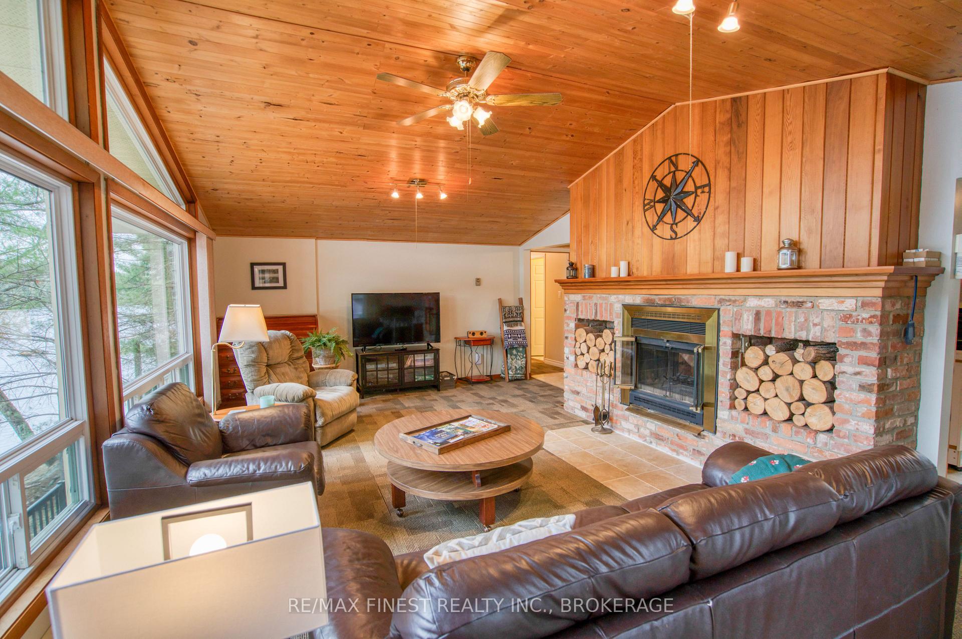 Photo 10 of 1046 Turner Way, Frontenac, Frontenac Centre — HOMEH