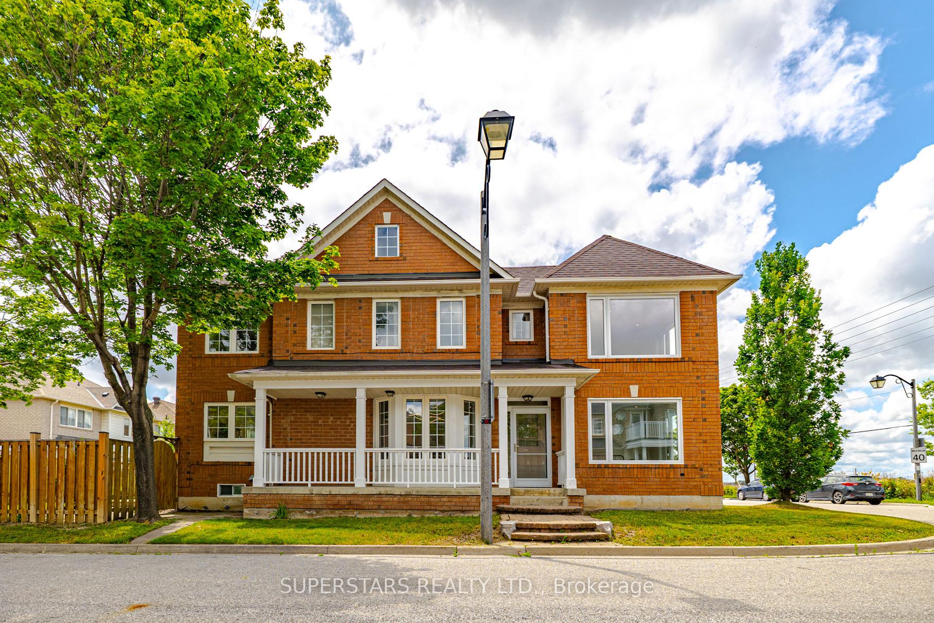Photo 4 of 45 Tower Bridge Crescent, Markham, Berczy — HOMEH