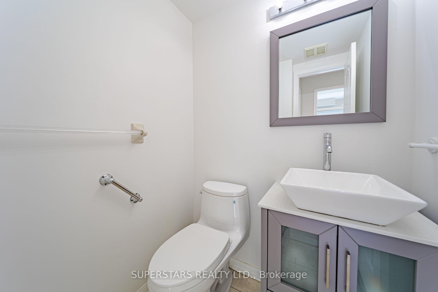Photo 19 of 45 Tower Bridge Crescent, Markham, Berczy — HOMEH