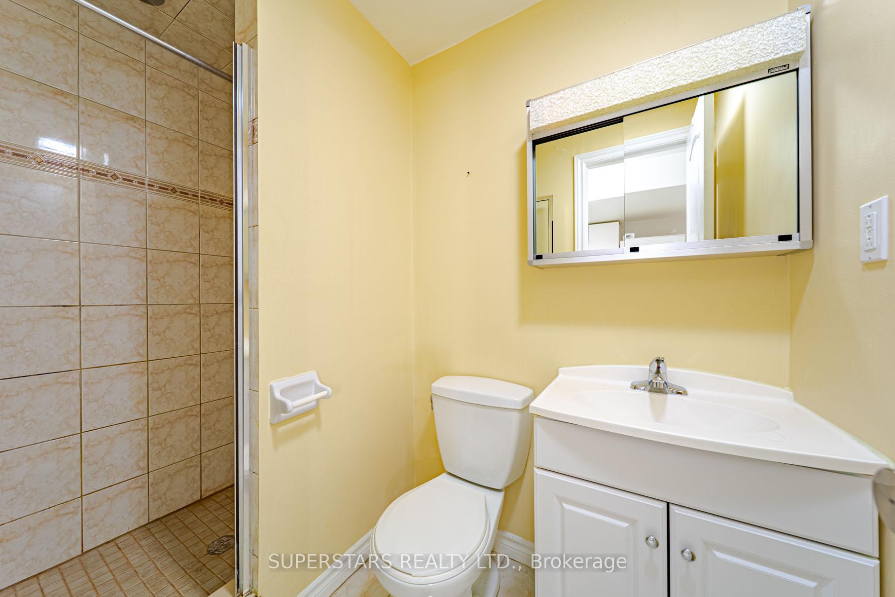 Photo 43 of 45 Tower Bridge Crescent, Markham, Berczy — HOMEH