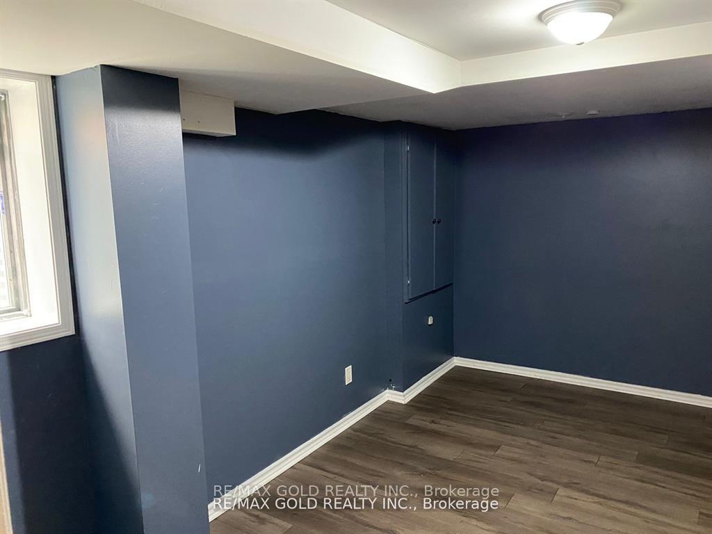 Photo 6 of Unit Bsmt, 27 Middlecote Drive, Ajax, Central — HOMEH