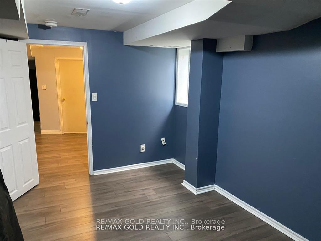 Photo 7 of Unit Bsmt, 27 Middlecote Drive, Ajax, Central — HOMEH
