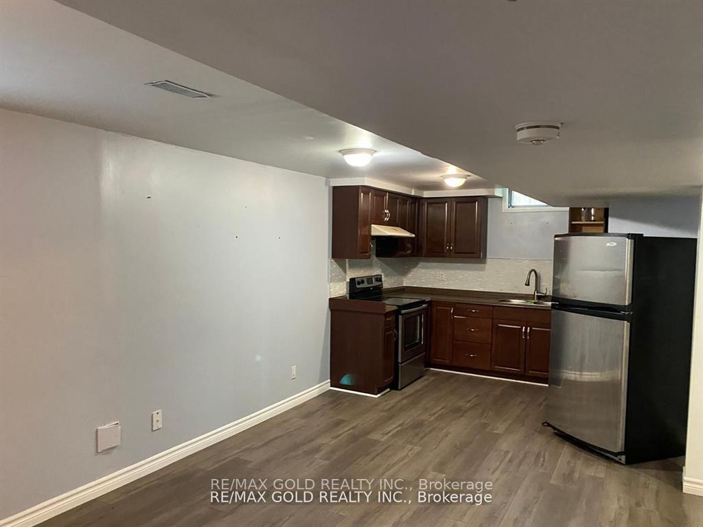 Photo 13 of Unit Bsmt, 27 Middlecote Drive, Ajax, Central — HOMEH