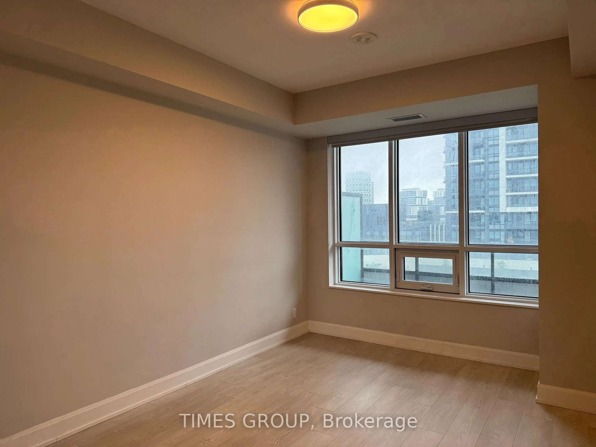 Photo 5 of Unit 503, 38 Water Walk Drive, Markham, Unionville — HOMEH