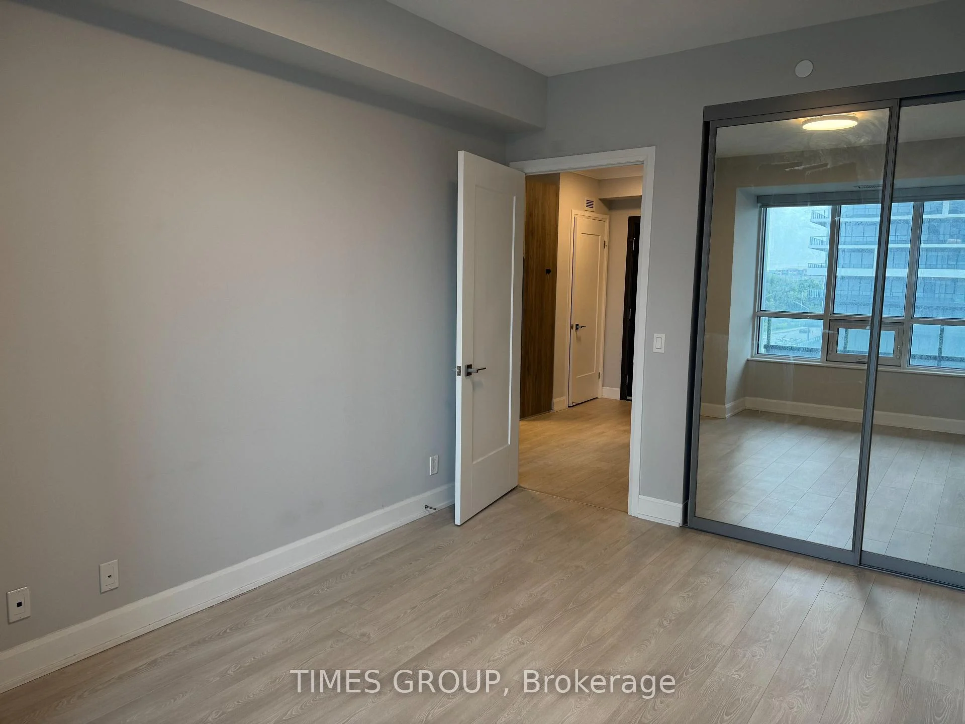 Photo 6 of Unit 503, 38 Water Walk Drive, Markham, Unionville — HOMEH