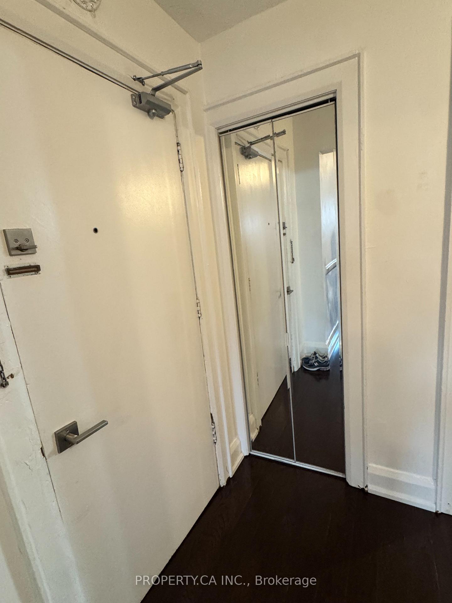 Photo 2 of Unit 18, 849 Broadview Avenue E, Toronto, Danforth — HOMEH