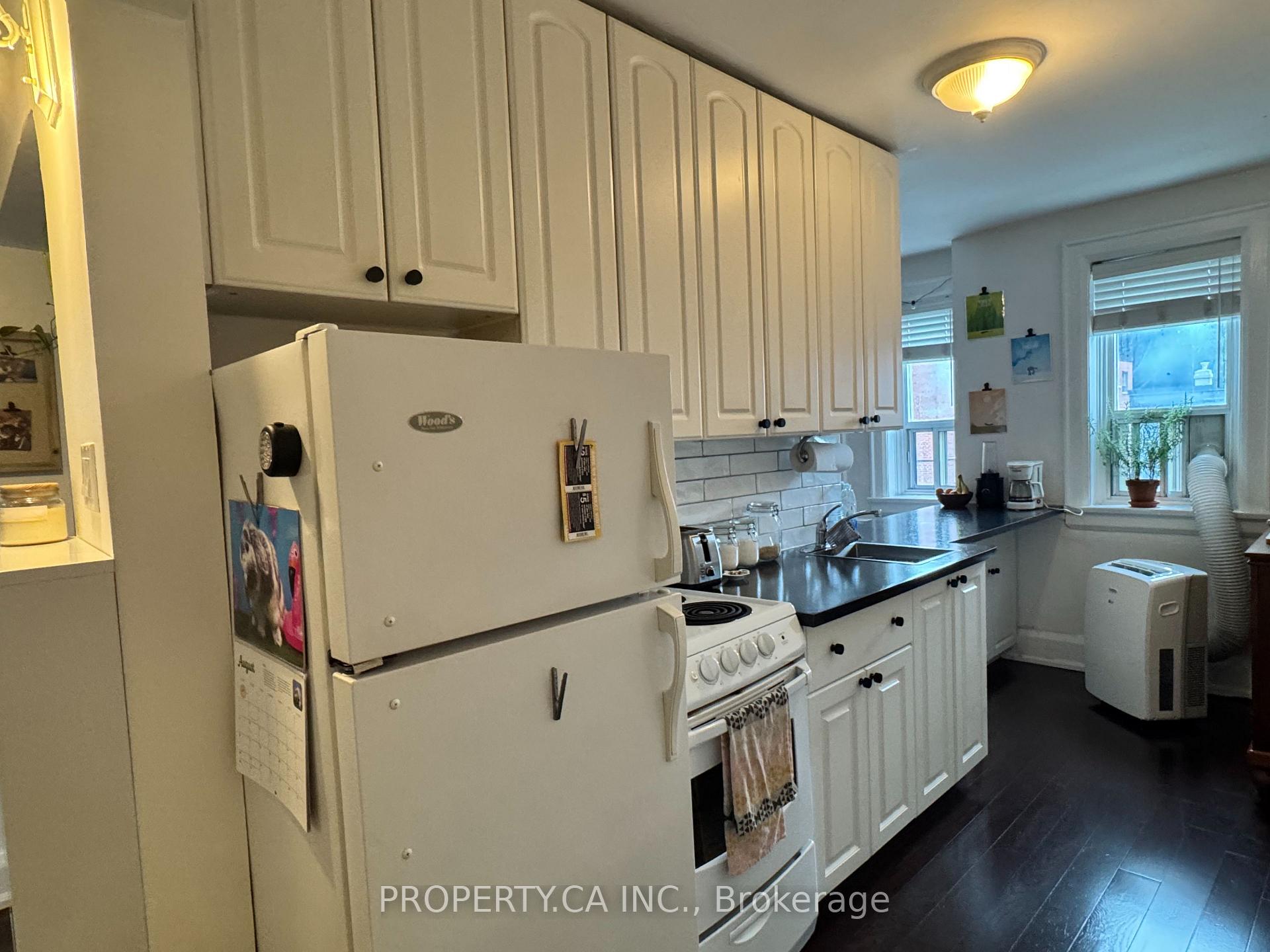 Photo 4 of Unit 18, 849 Broadview Avenue E, Toronto, Danforth — HOMEH
