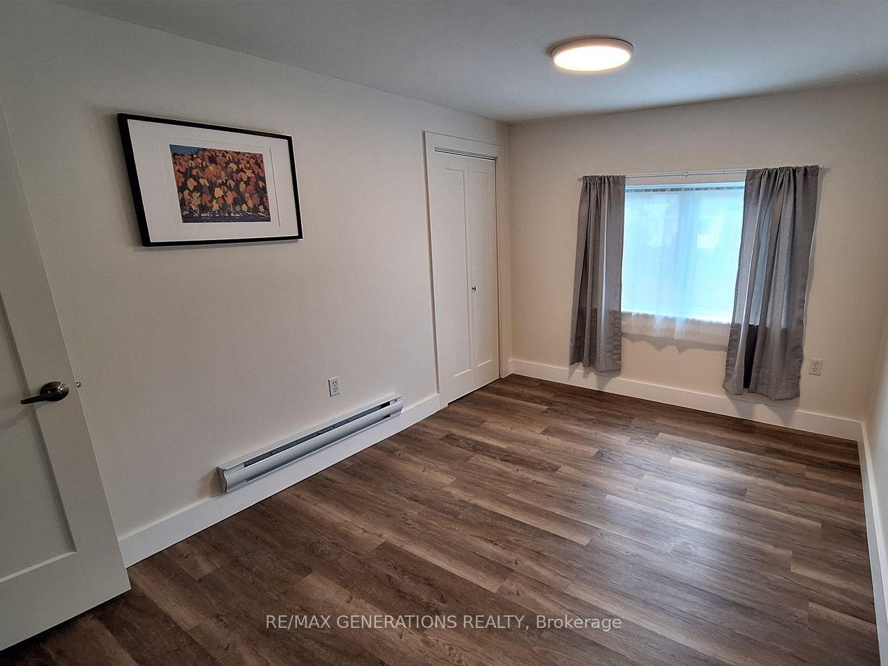 Photo 11 of 15 Ross Avenue, Marathon, TB-74 — HOMEH