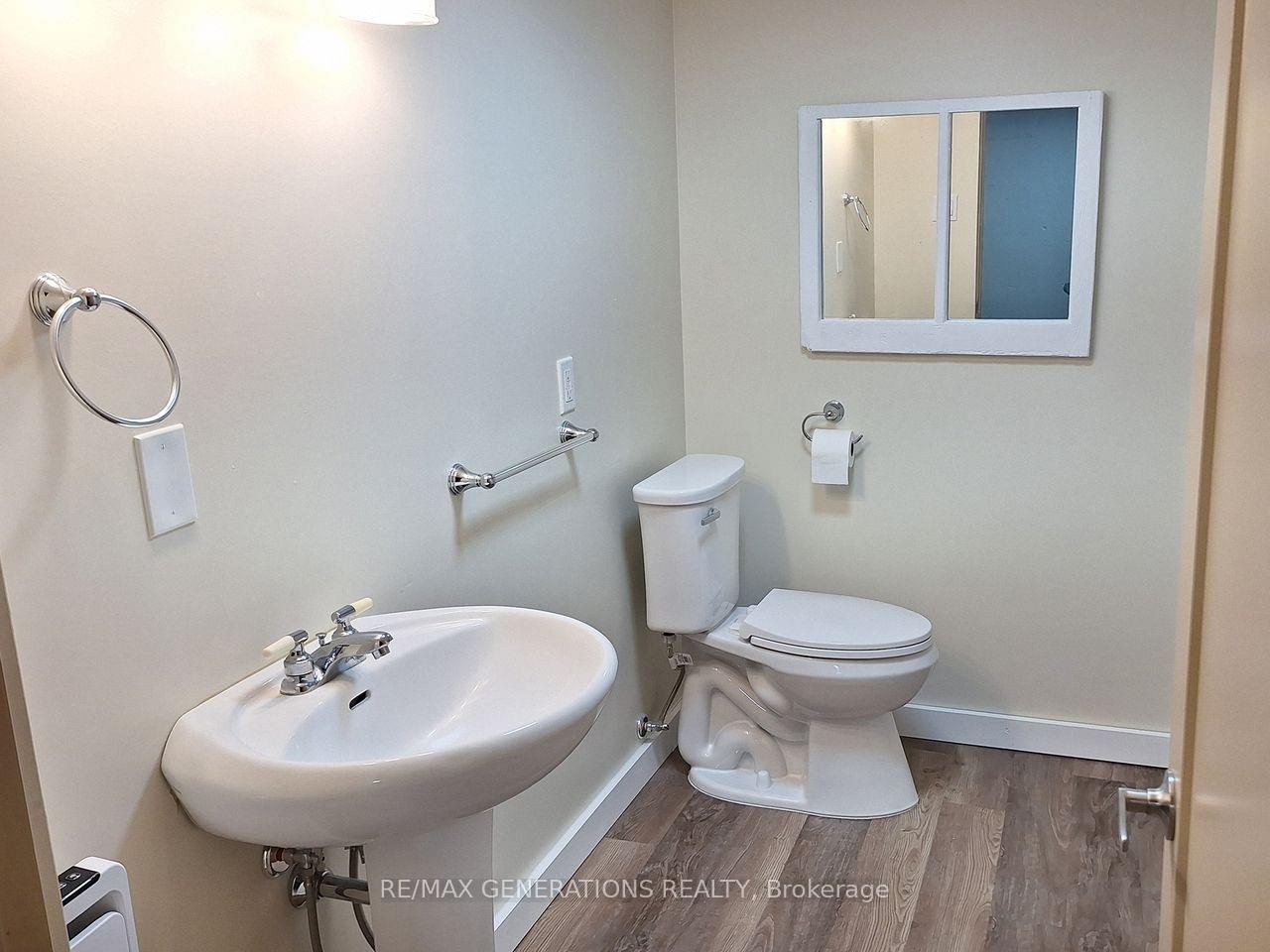 Photo 21 of 15 Ross Avenue, Marathon, TB-74 — HOMEH