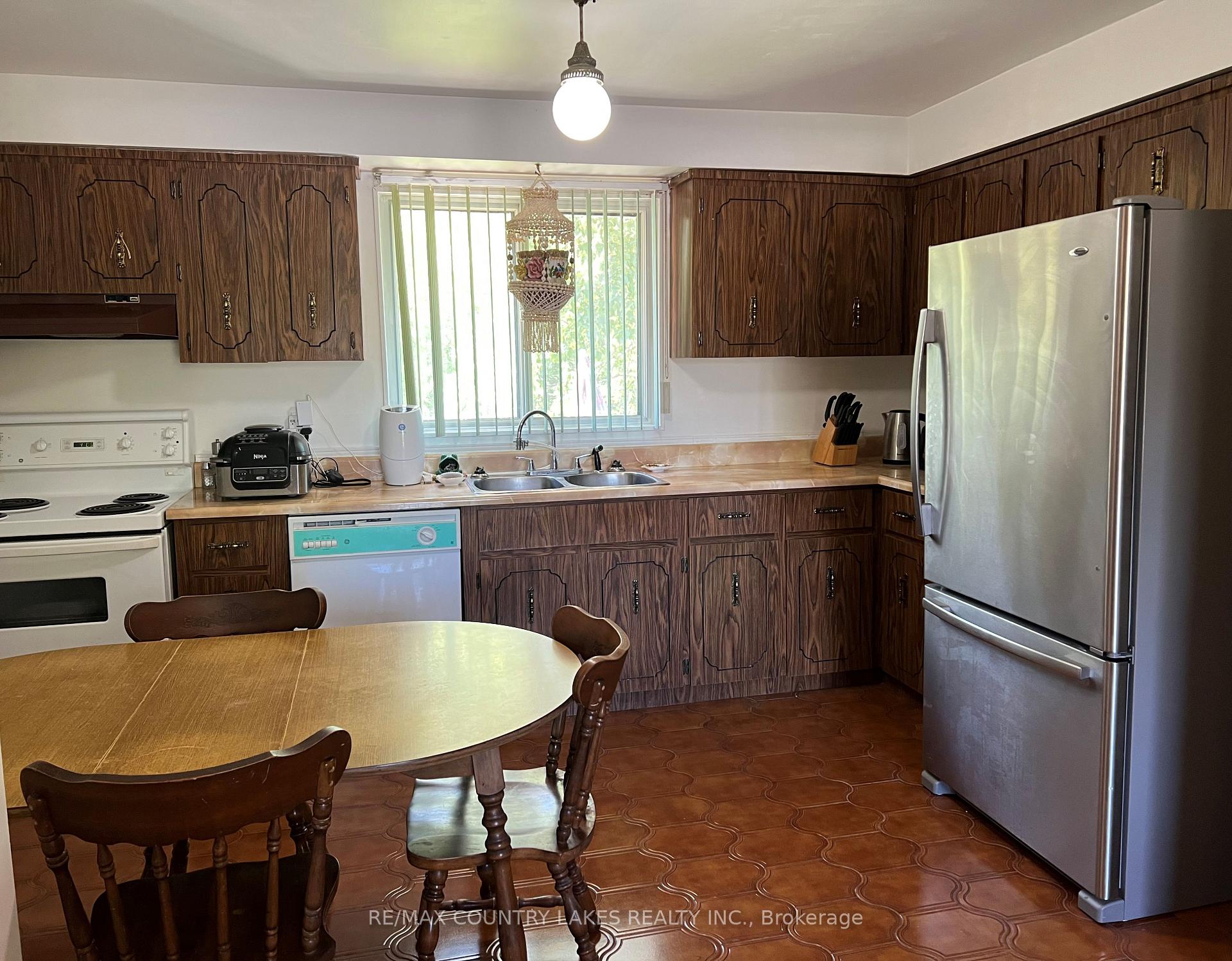 Photo 18 of 4 Macpherson Crescent, Kawartha Lakes, Carden — HOMEH