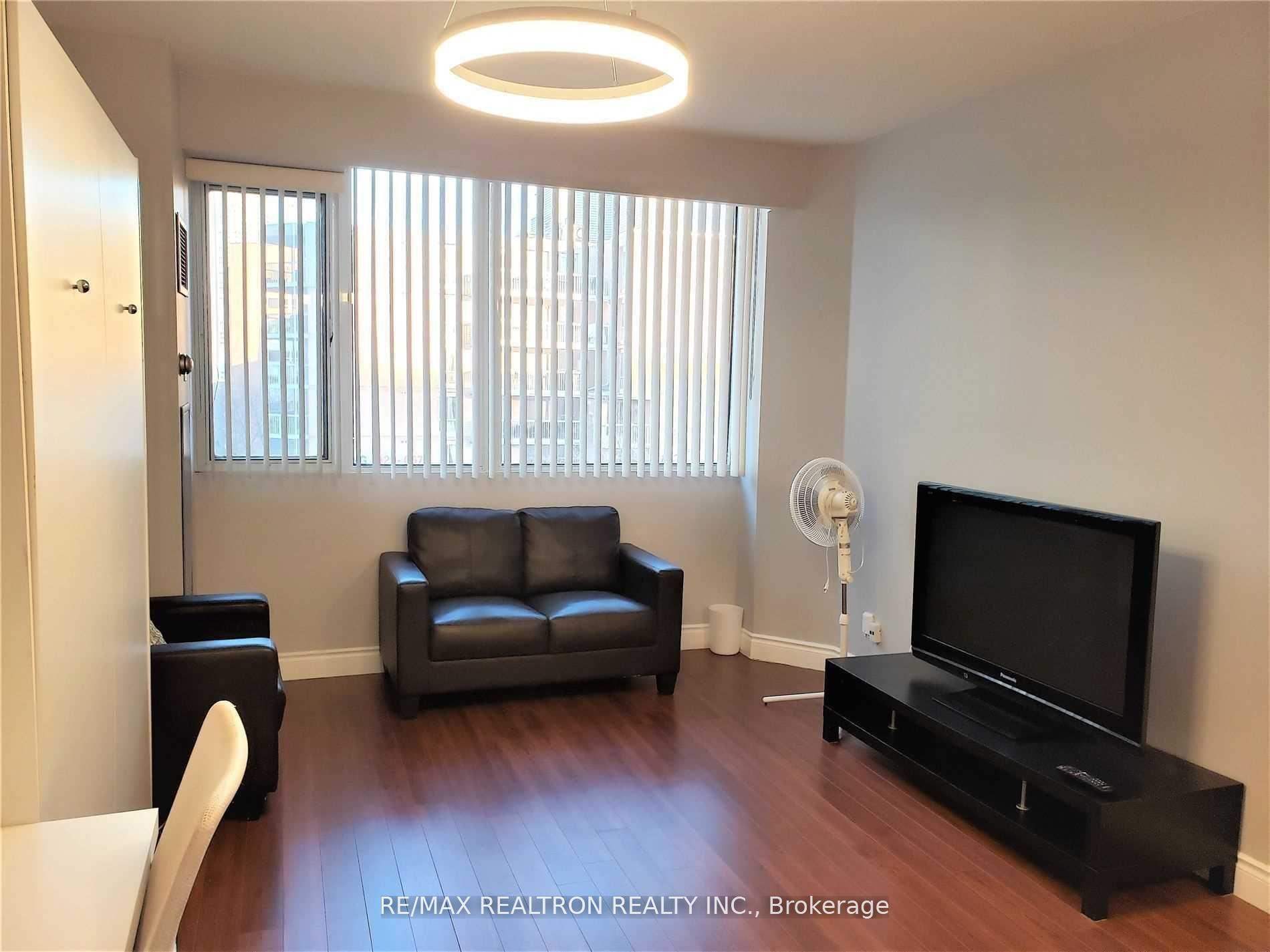 Photo 4 of Unit 508, 555 Yonge Street, Toronto, Church-Yonge Corridor — HOMEH