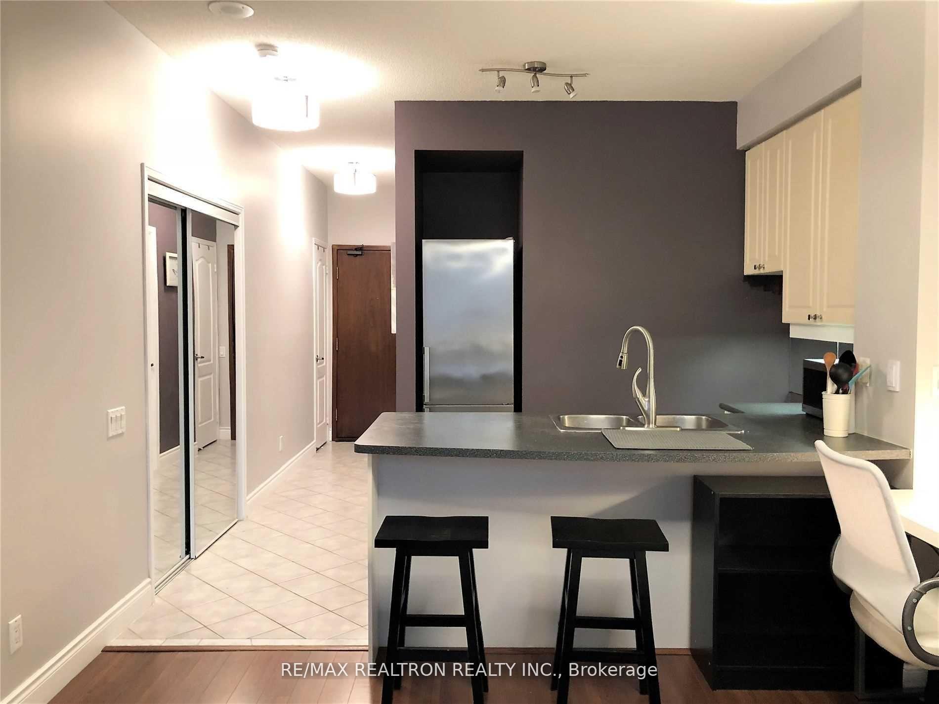 Photo 6 of Unit 508, 555 Yonge Street, Toronto, Church-Yonge Corridor — HOMEH