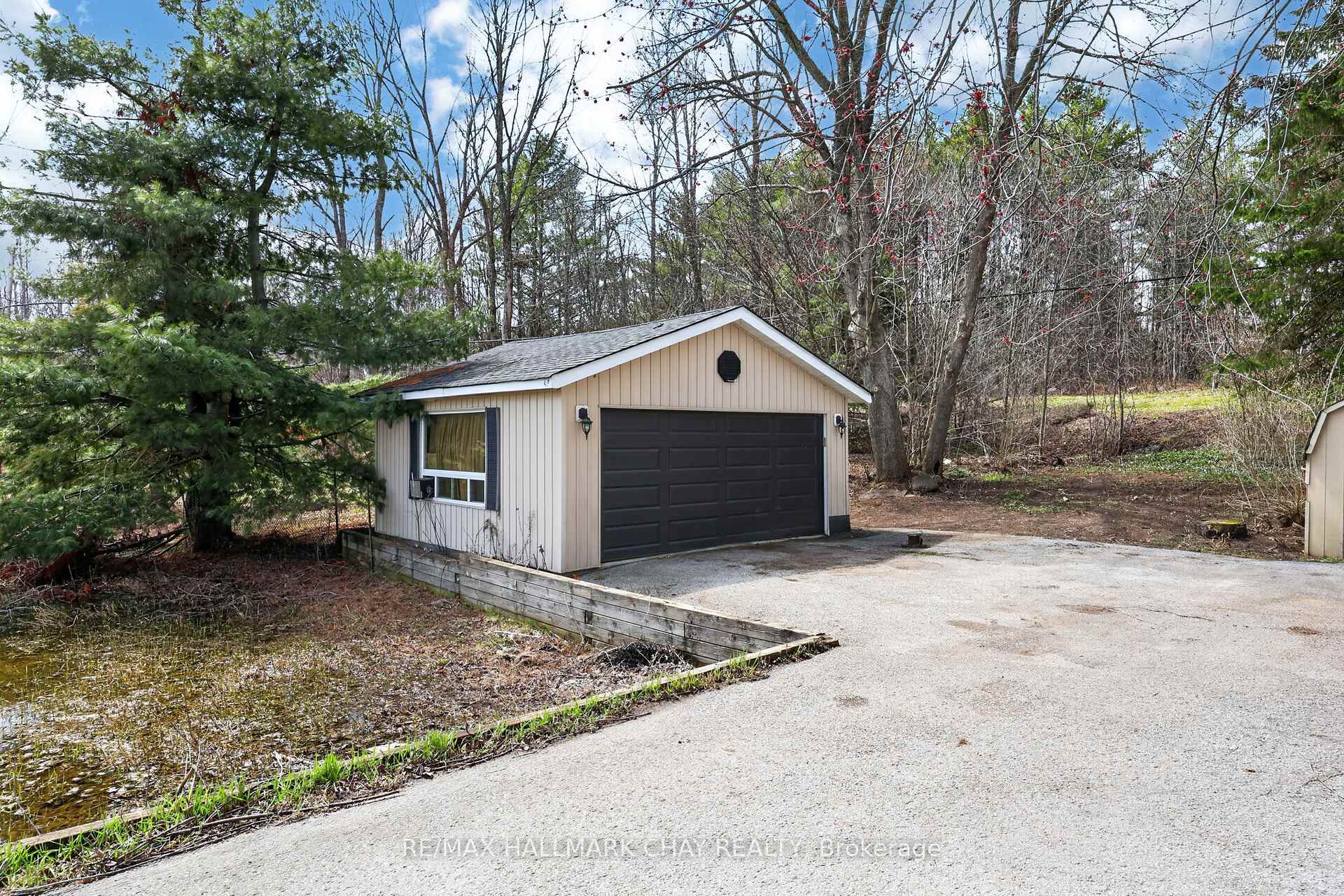 Photo 19 of 127 Monck Road, Kawartha Lakes, Dalton — HOMEH