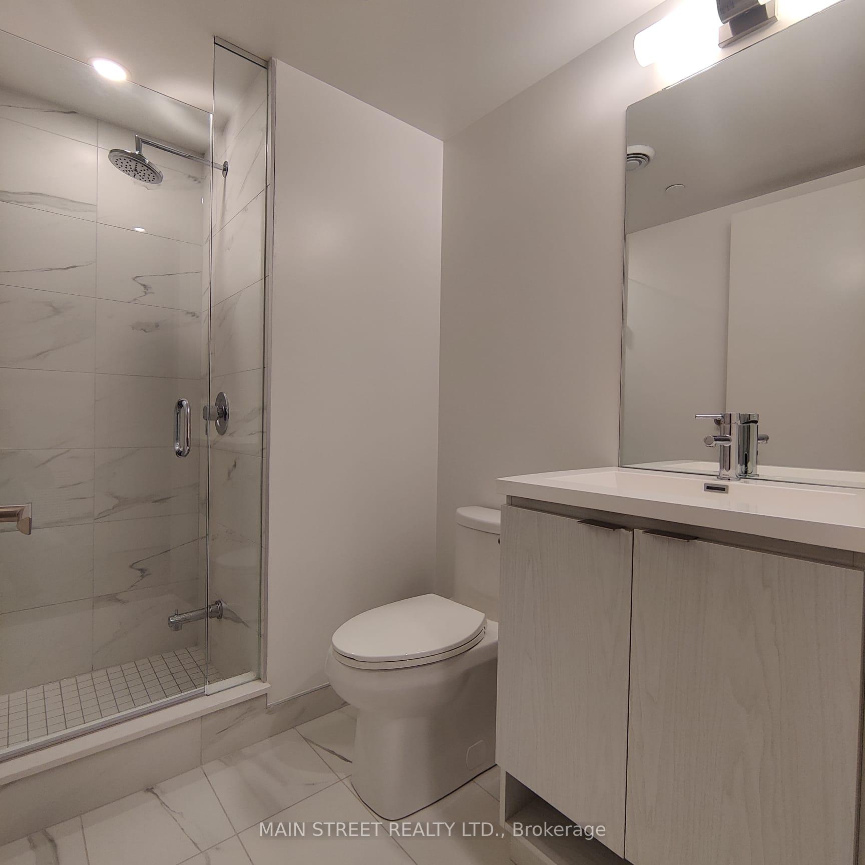 Photo 6 of Unit 3701, 55 Cooper Street, Toronto, Waterfront Communities — HOMEH
