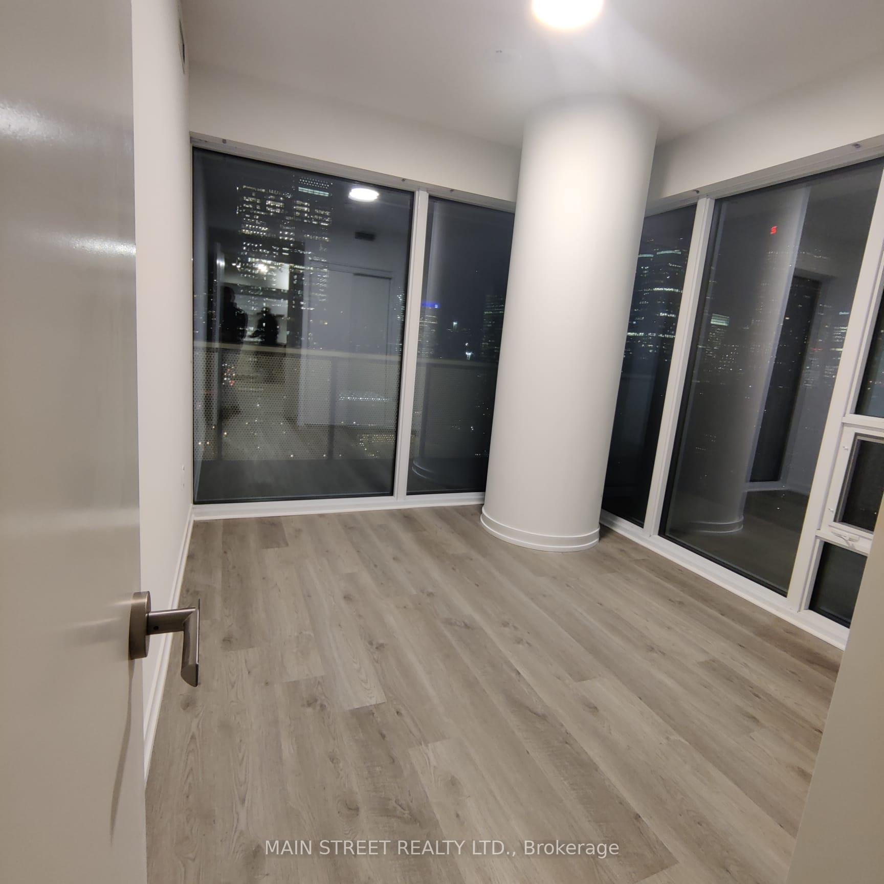 Photo 8 of Unit 3701, 55 Cooper Street, Toronto, Waterfront Communities — HOMEH