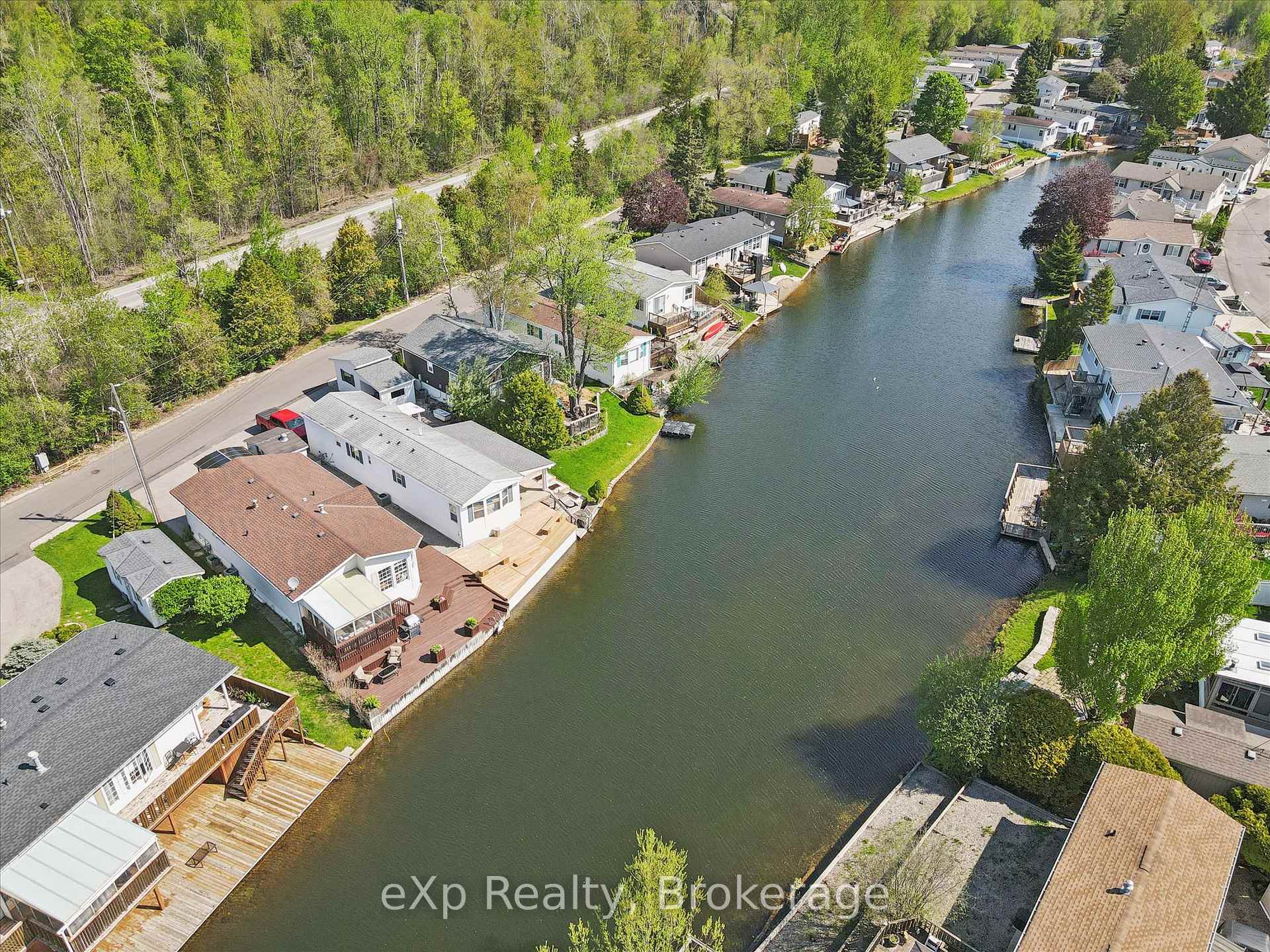 Photo 3 of 18 Jasper Heights Private, Puslinch, Rural Puslinch East — HOMEH