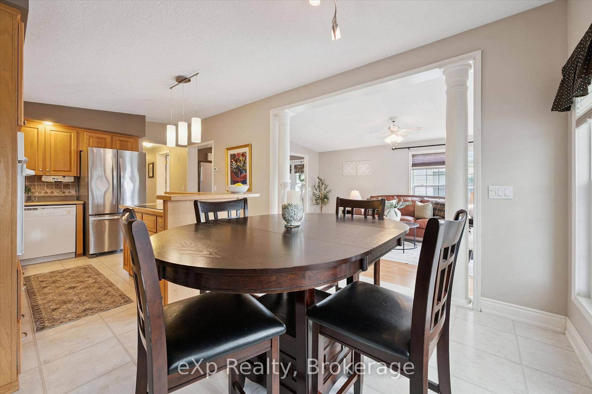 Photo 16 of 18 Jasper Heights Private, Puslinch, Rural Puslinch East — HOMEH