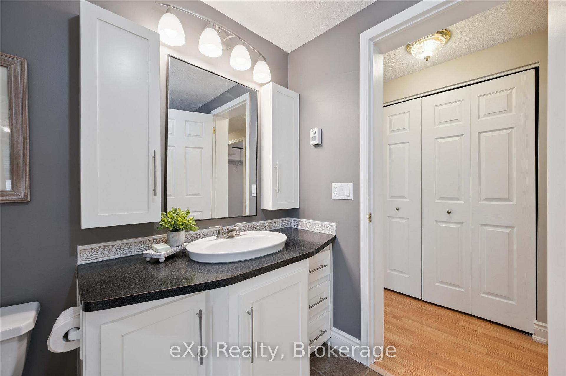 Photo 27 of 18 Jasper Heights Private, Puslinch, Rural Puslinch East — HOMEH