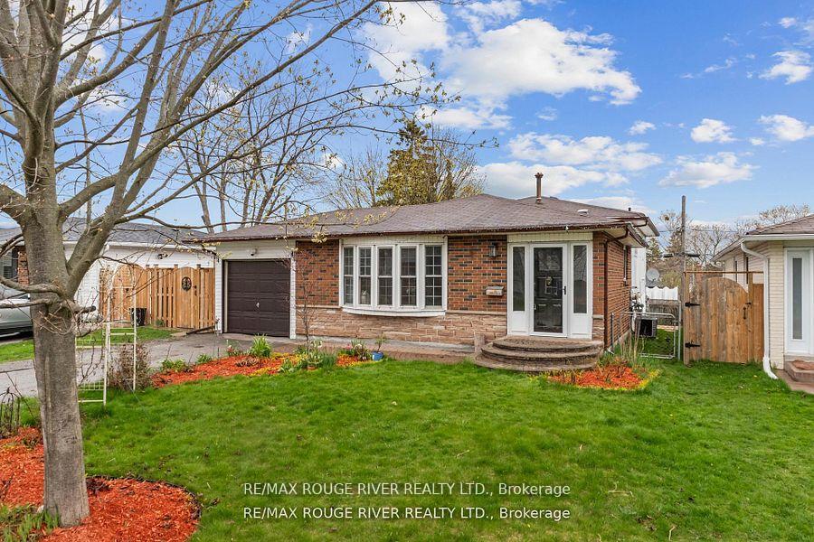 Photo 2 of 27 Archer Drive, Ajax, South East — HOMEH