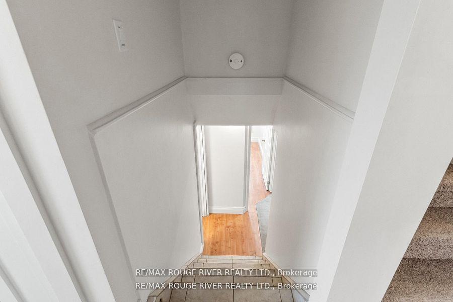 Photo 20 of 27 Archer Drive, Ajax, South East — HOMEH