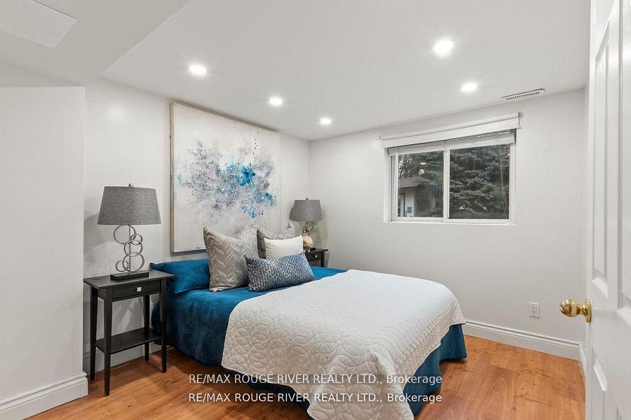 Photo 23 of 27 Archer Drive, Ajax, South East — HOMEH