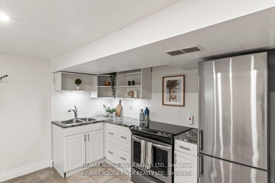 Photo 26 of 27 Archer Drive, Ajax, South East — HOMEH