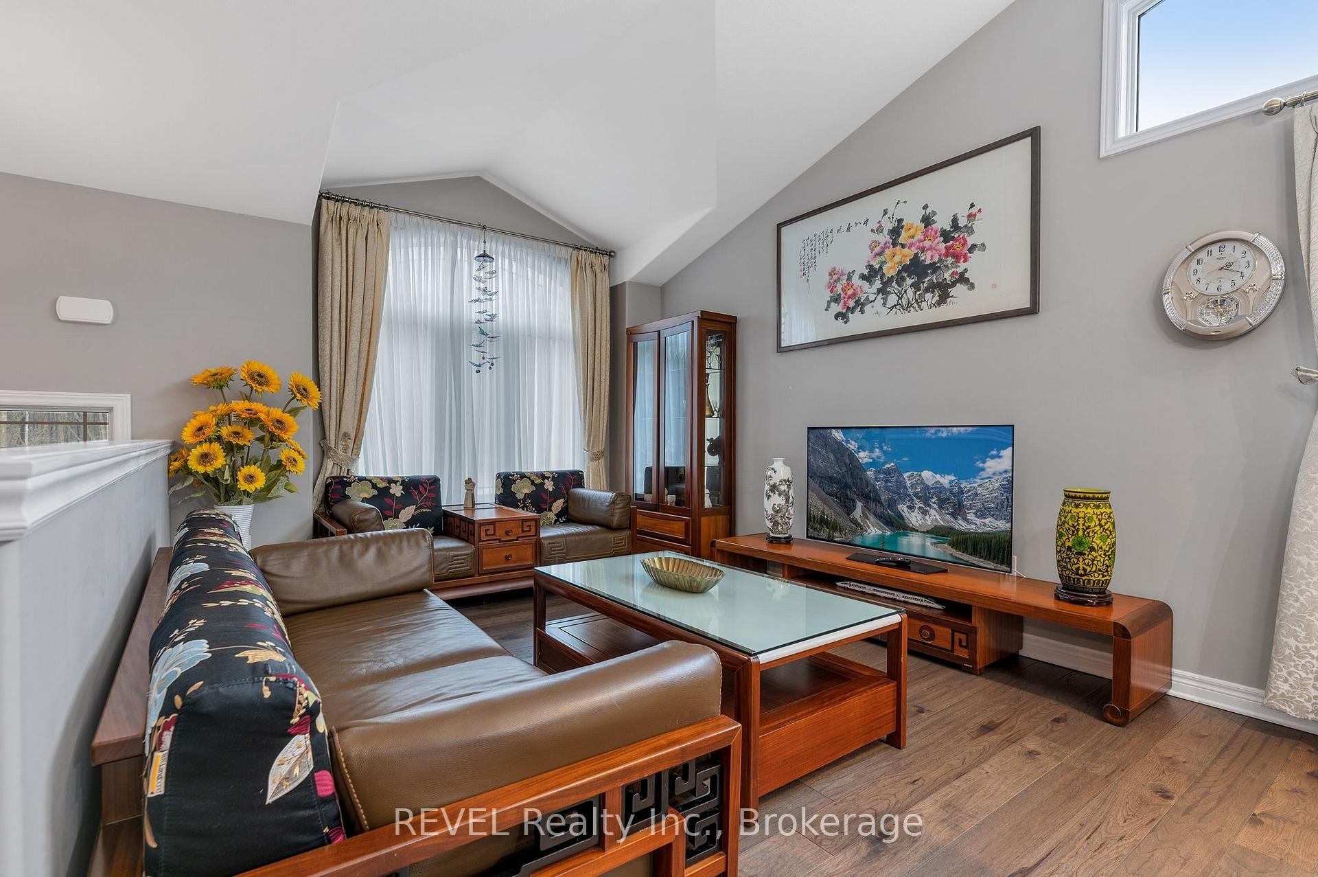 Photo 8 of 7833 Oldfield Road, Niagara Falls, Oldfield — HOMEH