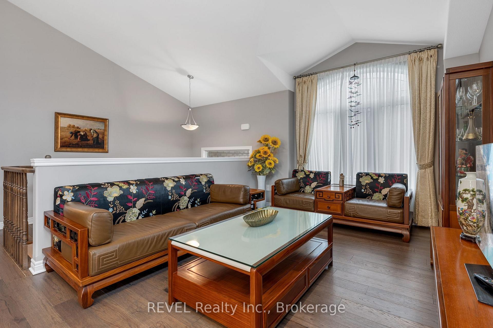 Photo 9 of 7833 Oldfield Road, Niagara Falls, Oldfield — HOMEH