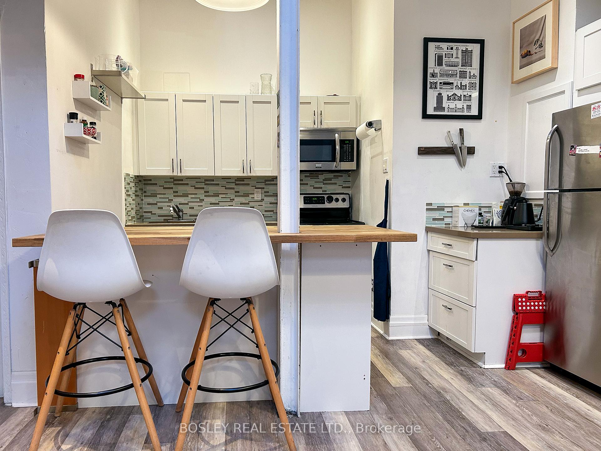 Photo 9 of Unit 202, 137 Roncesvalles Avenue, Toronto, Roncesvalles — HOMEH