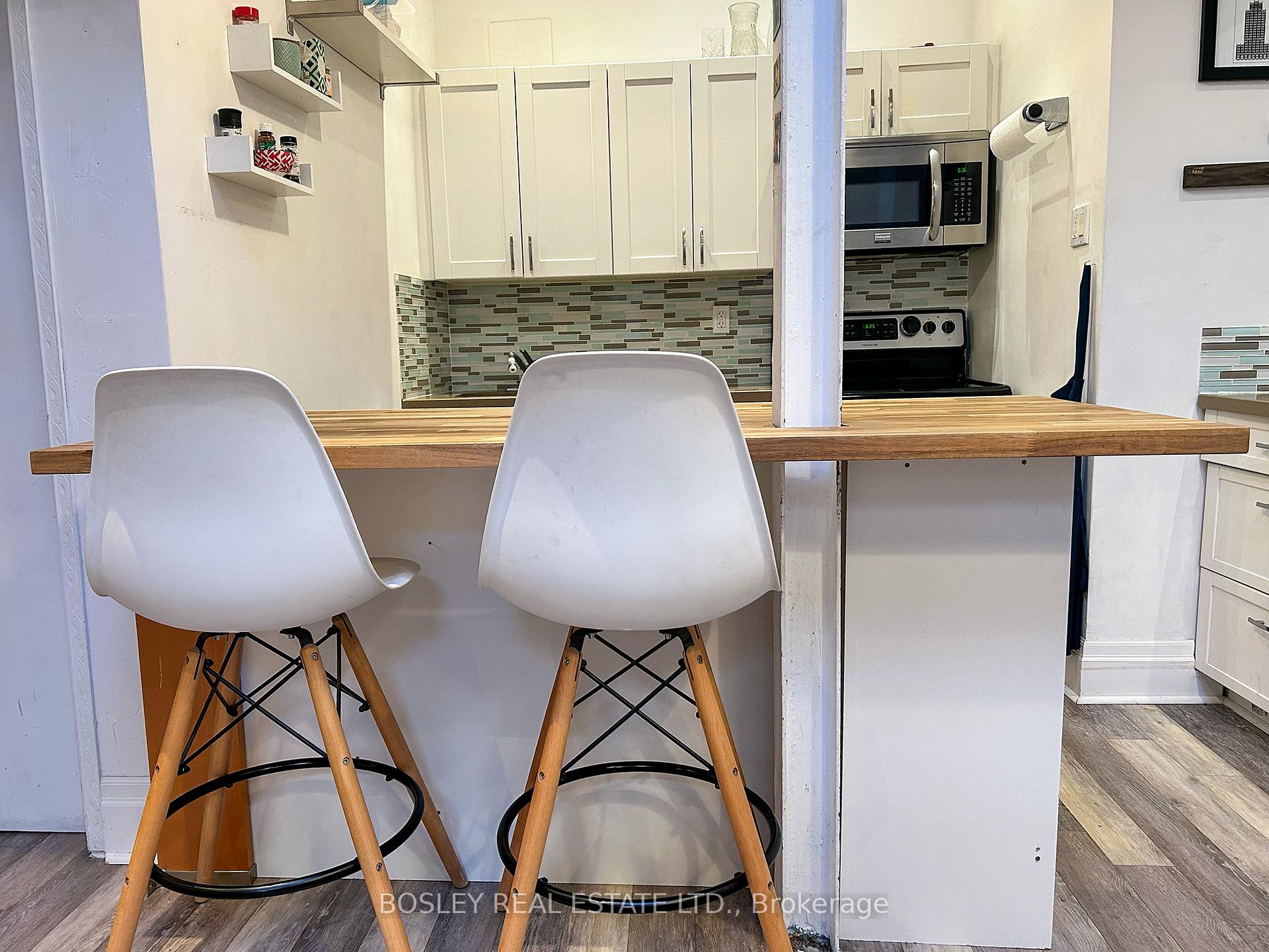Photo 11 of Unit 202, 137 Roncesvalles Avenue, Toronto, Roncesvalles — HOMEH
