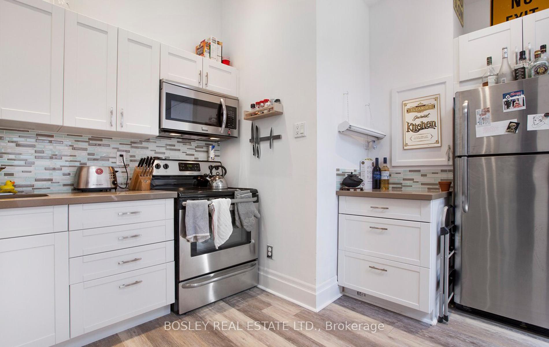 Photo 12 of Unit 202, 137 Roncesvalles Avenue, Toronto, Roncesvalles — HOMEH
